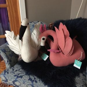 2 Target Pillowfort Wall Flamingo & Swan Hanging